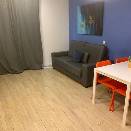 Apartamentos Mercado Central Valencia Luaran gambar