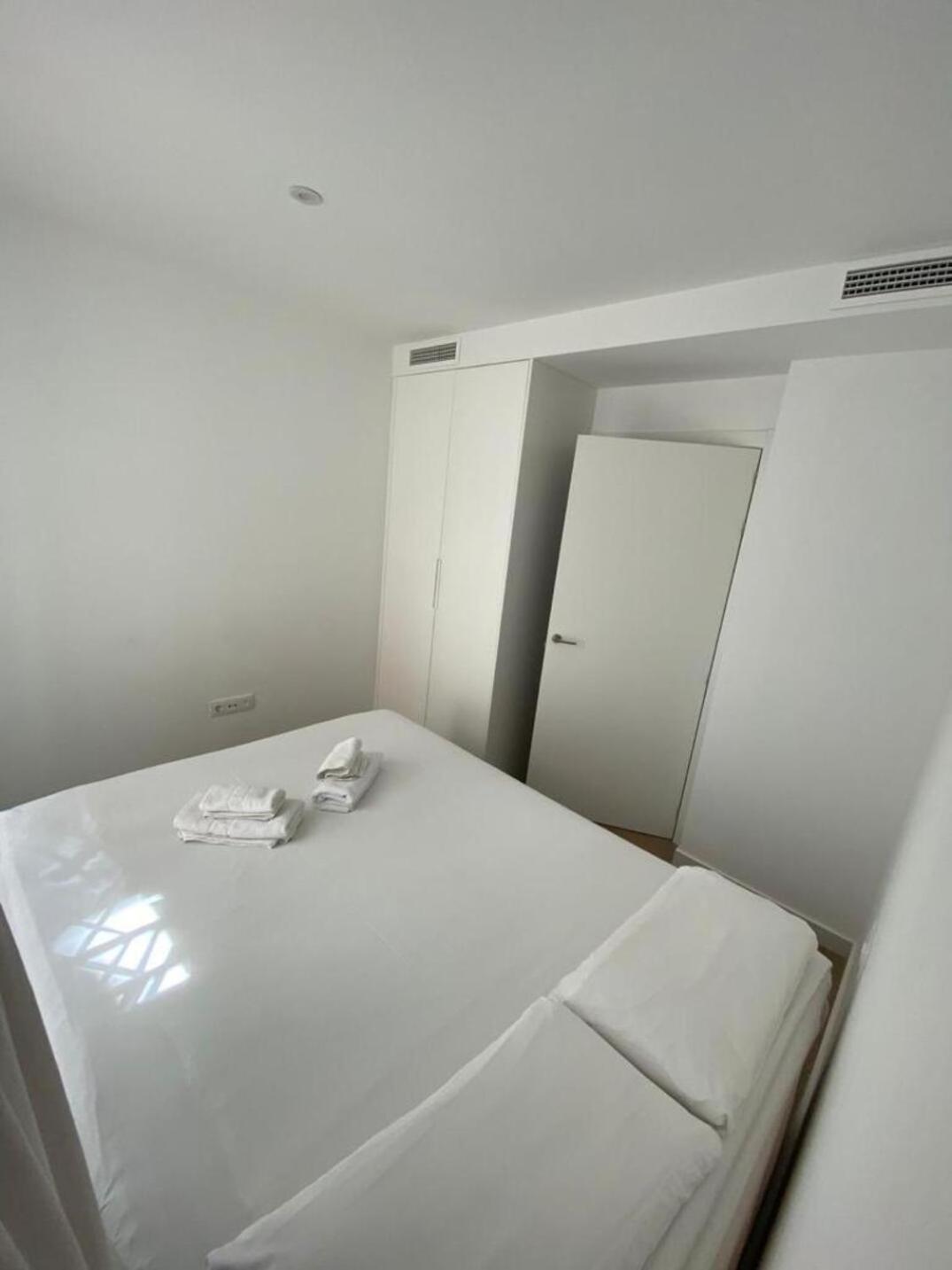 Apartamentos Mercado Central Valencia Luaran gambar